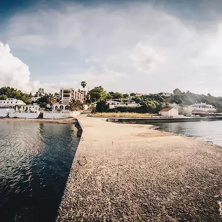 Galanis By The Sea * Νιφορέικα